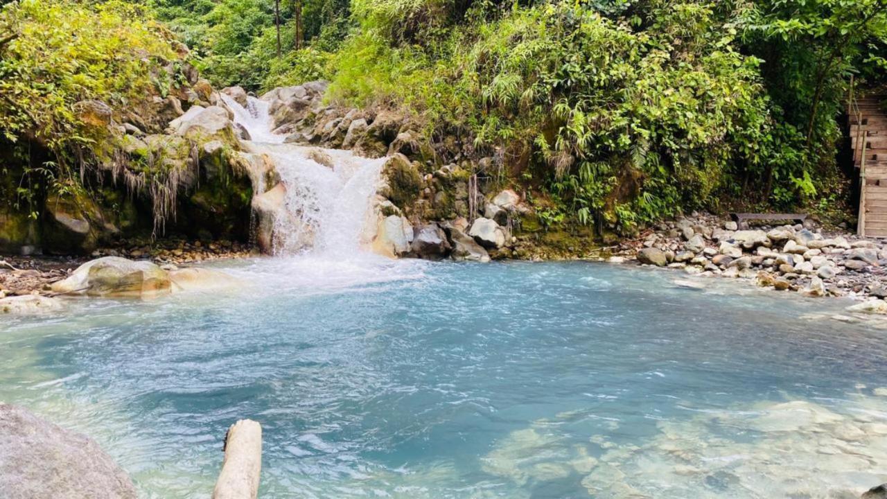 Blue River Resort & Hot Springs Rincon de la Vieja Exterior photo