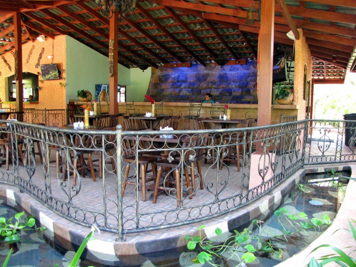 Blue River Resort & Hot Springs Rincon de la Vieja Restaurant photo